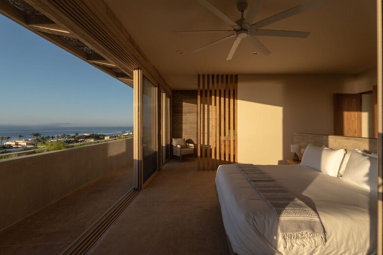 Off-Grid Baja Retreat Overlooking the Sea of Cortez - Playa Tortuga, Mexico