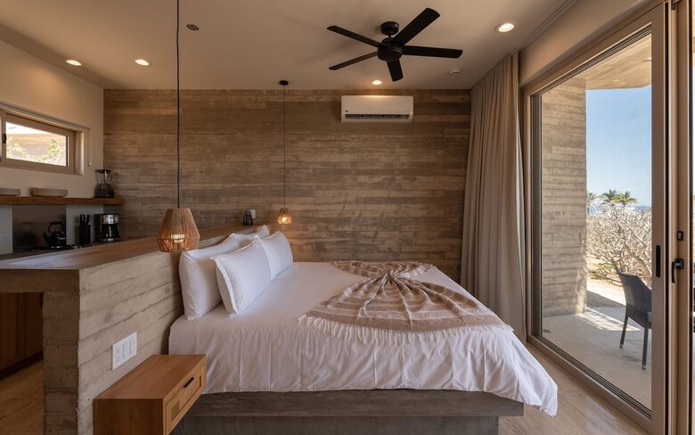 Off-Grid Baja Retreat Overlooking the Sea of Cortez - Playa Tortuga, Mexico