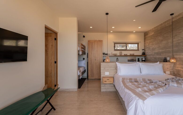 Off-Grid Baja Retreat Overlooking the Sea of Cortez - Playa Tortuga, Mexico