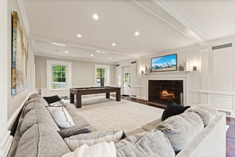Luxury Historic Manor with Private Trails - Milford, New Jersey