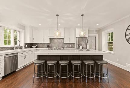 Luxury Historic Manor with Private Trails - Milford, New Jersey