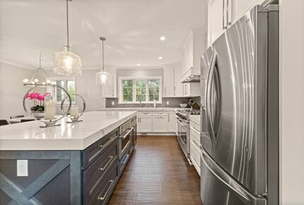 Luxury Historic Manor with Private Trails - Milford, New Jersey
