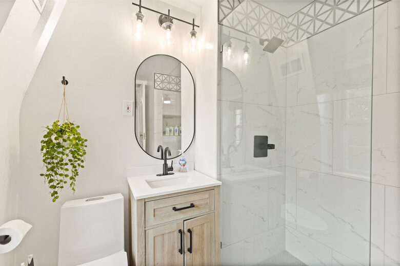 Luxury Historic Manor with Private Trails - Milford, New Jersey