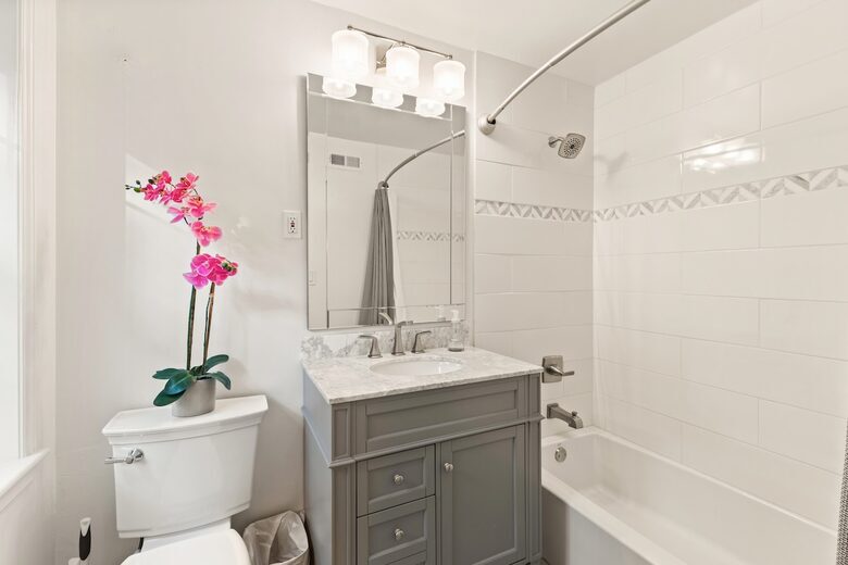 Luxury Historic Manor with Private Trails - Milford, New Jersey