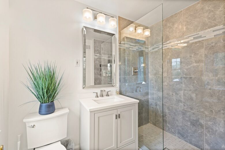 Luxury Historic Manor with Private Trails - Milford, New Jersey