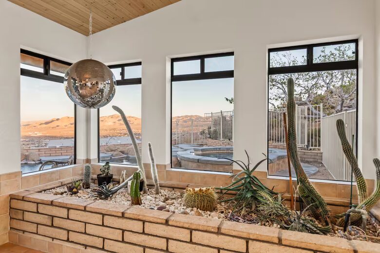 Retro Desert Hideaway on 2.5 Acres Near Joshua Tree - Yucca Valley, California