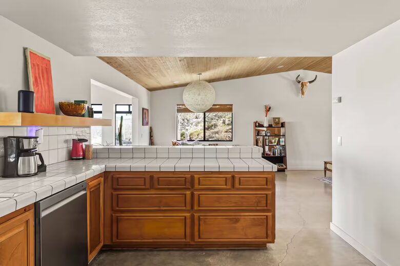Retro Desert Hideaway on 2.5 Acres Near Joshua Tree - Yucca Valley, California