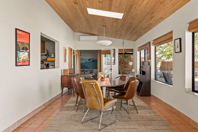 Retro Desert Hideaway on 2.5 Acres Near Joshua Tree - Yucca Valley, California