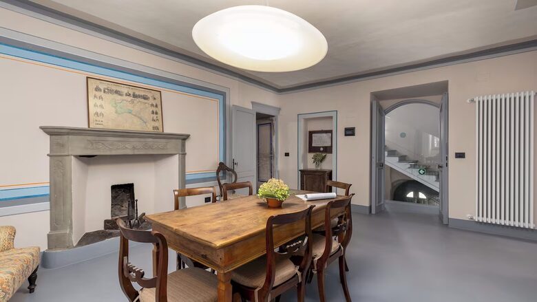 Timeless Elegance in the Tuscan Hills - Arezzo, Italy