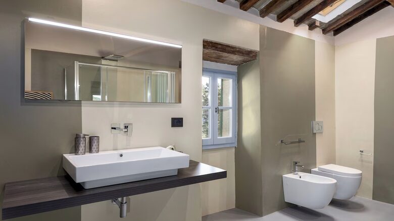Timeless Elegance in the Tuscan Hills - Arezzo, Italy