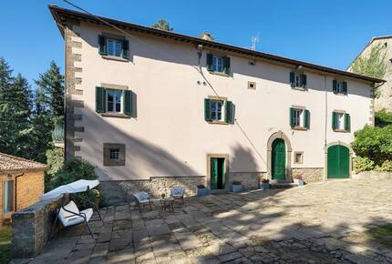 Timeless Elegance in the Tuscan Hills - Arezzo, Italy