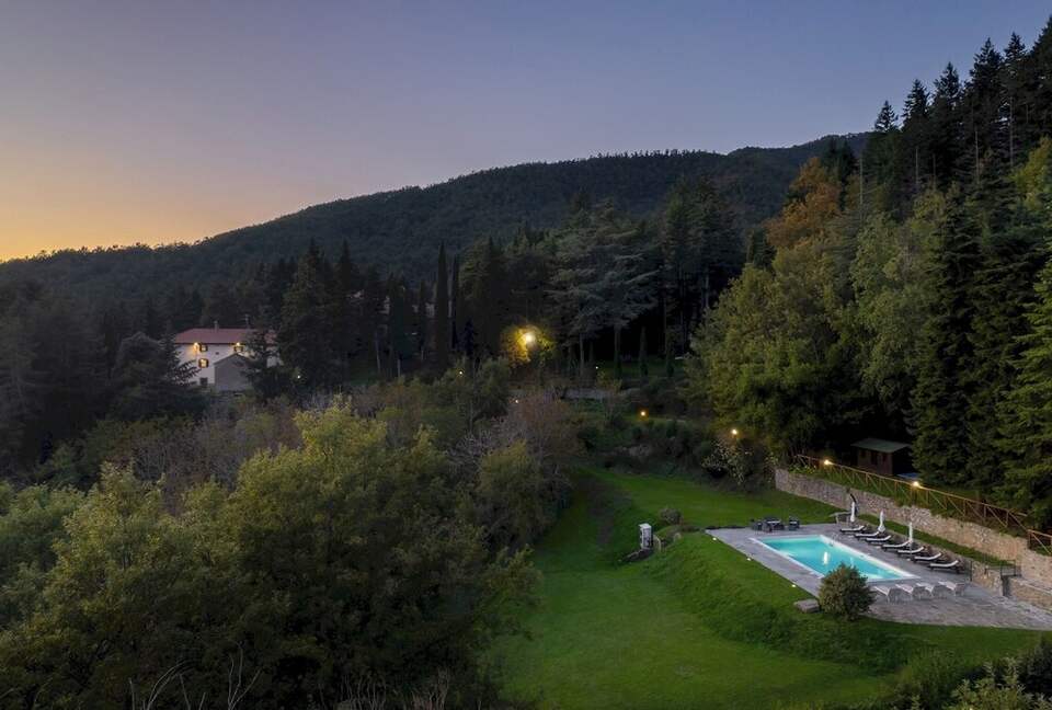 Timeless Elegance in the Tuscan Hills - Arezzo, Italy