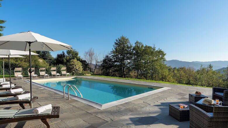 Timeless Elegance in the Tuscan Hills - Arezzo, Italy
