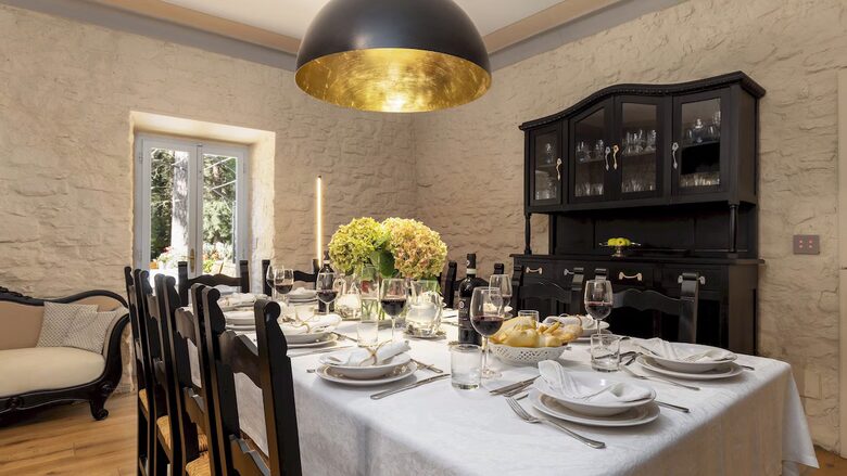 Timeless Elegance in the Tuscan Hills - Arezzo, Italy