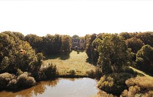 Schloss Düneck | A Historic Estate with Modern Luxury - Moorrege, Germany