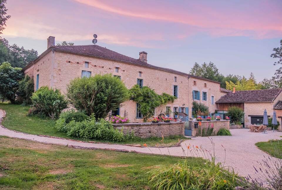 A 17th-Century Mill Estate at Saint-Avit - Gavaudun, France