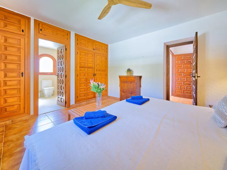 Spacious Family Home Near Arenal Beach - Xàbia, Spain