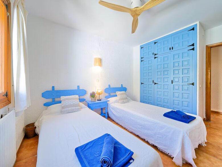 Spacious Family Home Near Arenal Beach - Xàbia, Spain