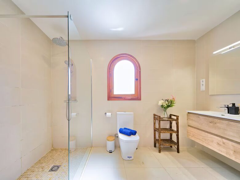 Spacious Family Home Near Arenal Beach - Xàbia, Spain