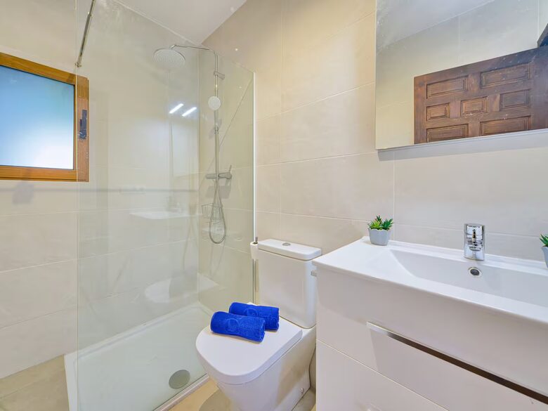 Spacious Family Home Near Arenal Beach - Xàbia, Spain