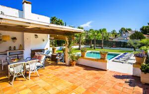 Spacious Family Home Near Arenal Beach - Xàbia, Spain
