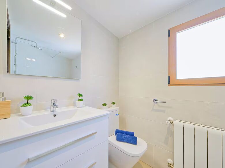 Spacious Family Home Near Arenal Beach - Xàbia, Spain