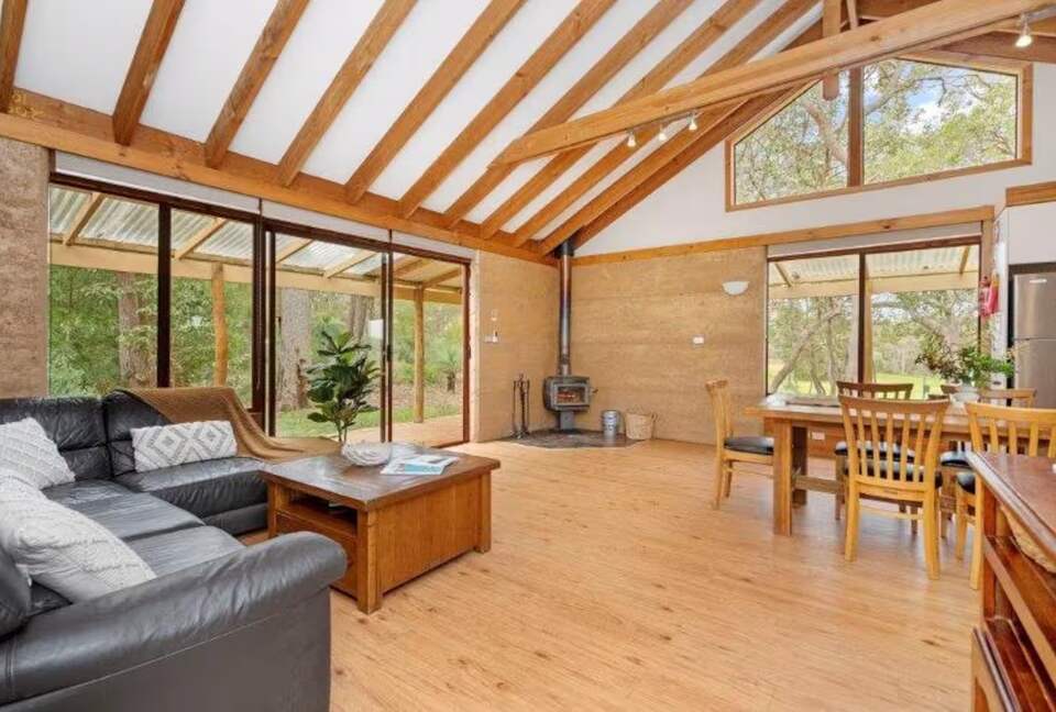 Grasswood Cottage at Woodstone Estate - Quedjinup, Australia
