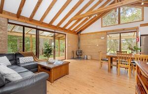 Grasswood Cottage at Woodstone Estate - Quedjinup, Australia