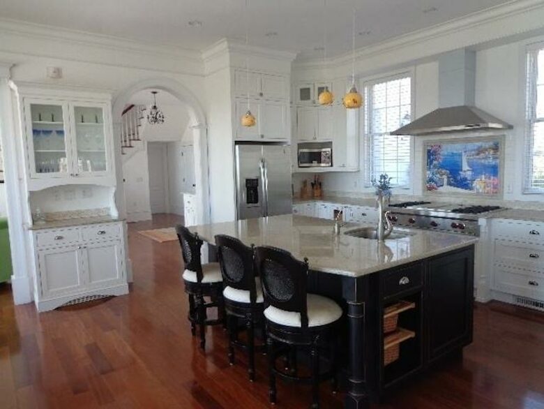Seaview Avenue Beachfront Estate - Barnstable, Massachusetts