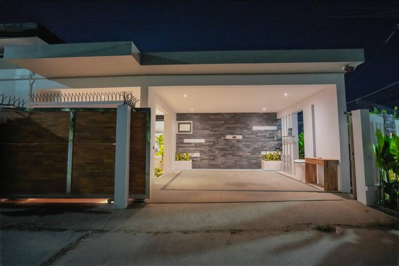 Private Garden Villa with Pool in Southern Phuket - Mueang Phuket, Thailand