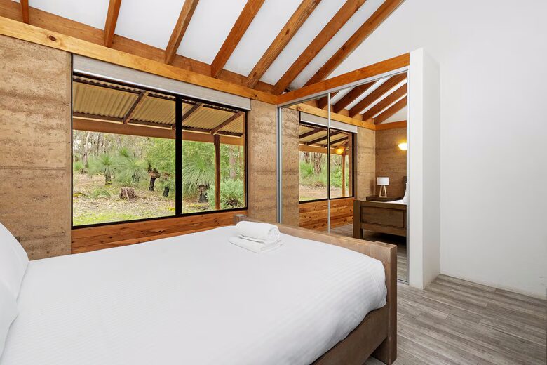 Grasswood Cottage at Woodstone Estate - Quedjinup, Australia