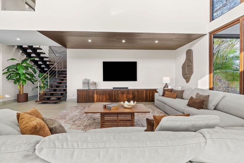 Gated Luxury Villa Near Playa Hermosa Beach - Playa Hermosa, Costa Rica