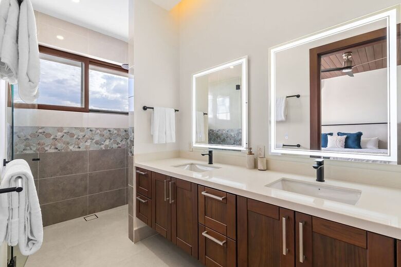Gated Luxury Villa Near Playa Hermosa Beach - Playa Hermosa, Costa Rica