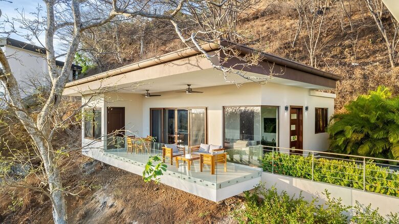 Gated Luxury Villa Near Playa Hermosa Beach - Playa Hermosa, Costa Rica
