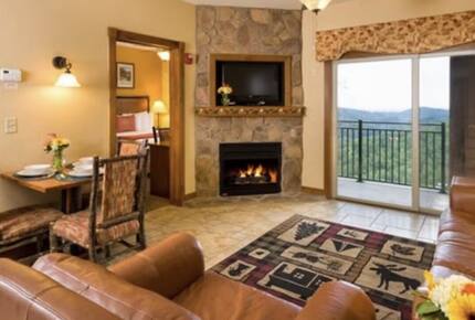 Smoky Mountain Vista Retreat - Gatlinburg, Tennessee