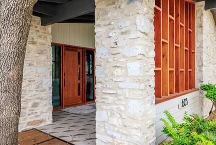 Main Street Hill Country Escape - Fredericksburg, Texas