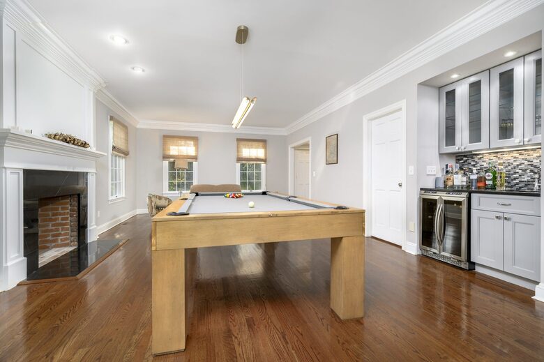 July 2026: Luxury Connecticut Estate with Private Padel Court & Pool - Wilton, Connecticut