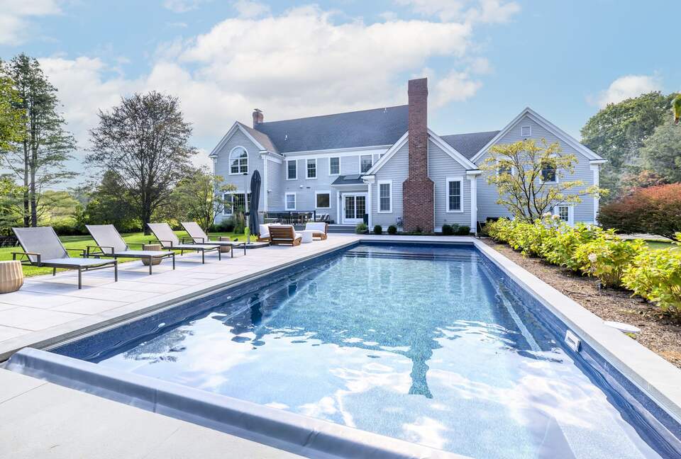 July 2026: Luxury Connecticut Estate with Private Padel Court & Pool - Wilton, Connecticut