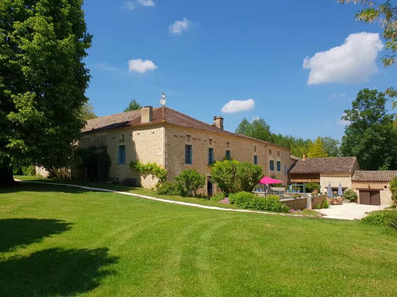A 17th-Century Mill Estate at Saint-Avit - Gavaudun, France
