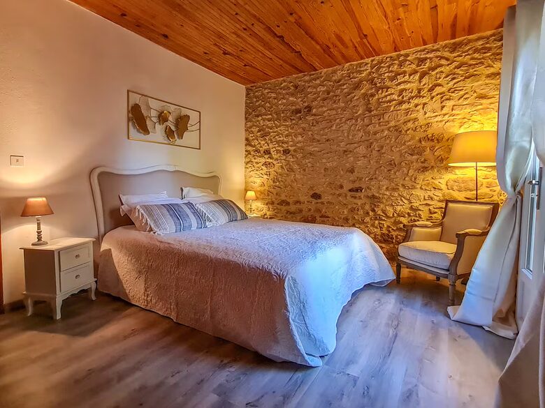 A 17th-Century Mill Estate at Saint-Avit - Gavaudun, France