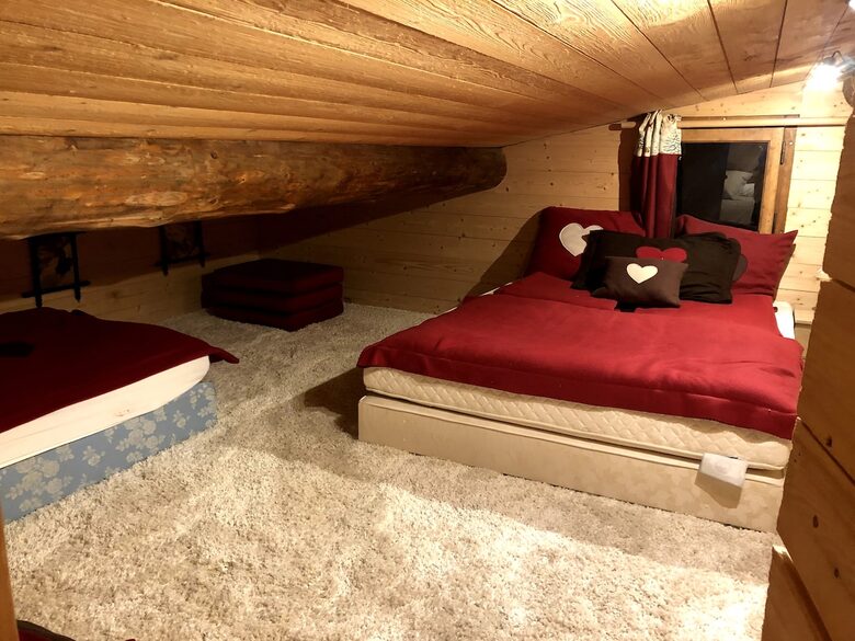 Alpine Chalet Near the Slopes of La Clusaz - La Clusaz, France