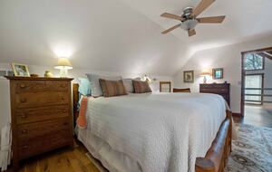 A Refined Highlands Retreat Near Apple Lake - Highlands, North Carolina