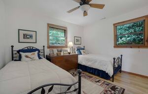 A Refined Highlands Retreat Near Apple Lake - Highlands, North Carolina