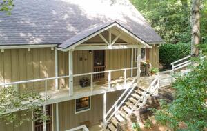 A Refined Highlands Retreat Near Apple Lake - Highlands, North Carolina