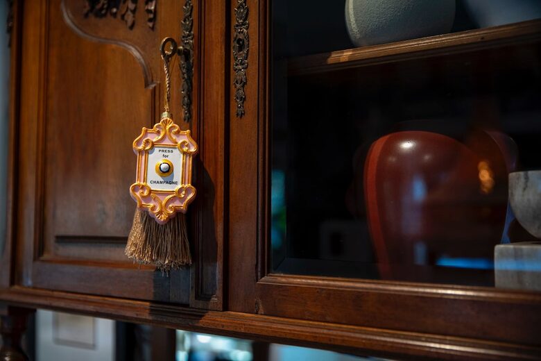 Heart of Old Town Cottage - Yountville, California