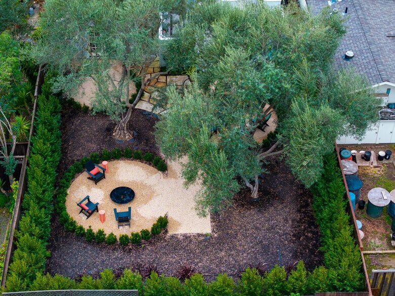 Heart of Old Town Cottage - Yountville, California