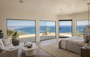 Architectural Paradise | Malibu Blufftop Estate with Panoramic Views