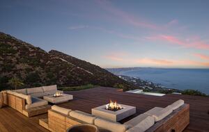 Architectural Paradise | Malibu Blufftop Estate with Panoramic Views - Malibu, California