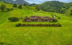 Lake & Volcano Vista Retreat - Tilaran, Costa Rica