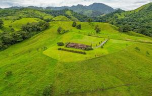 Lake & Volcano Vista Retreat - Tilaran, Costa Rica